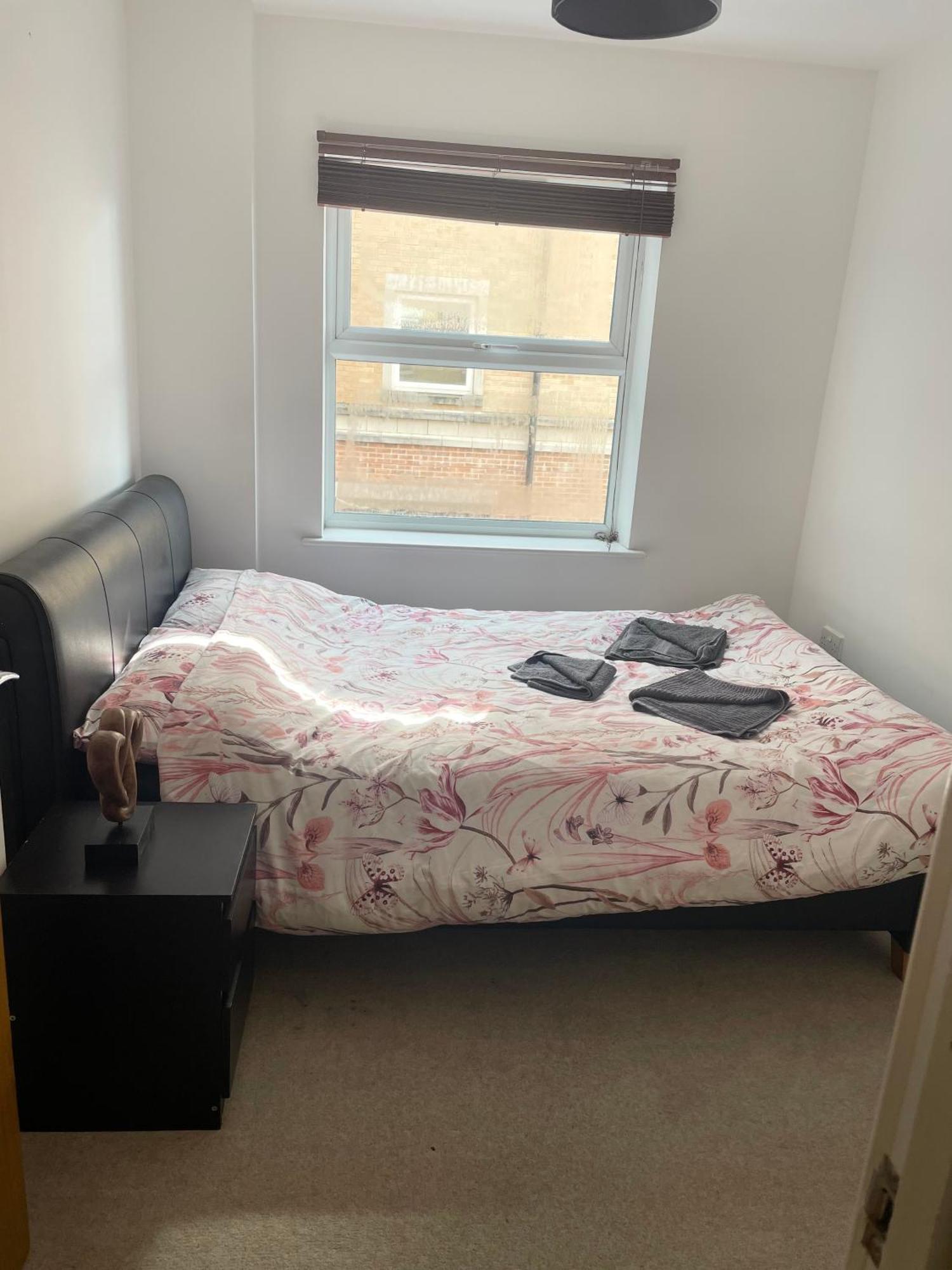 בורנמות' Entire Town Centre 2 Bedroom Apartment Very Close To Beach מראה חיצוני תמונה